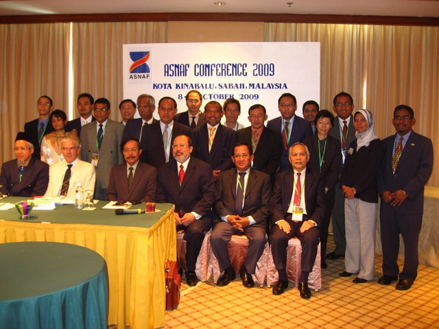 ASNAF delegates with the guest speakers